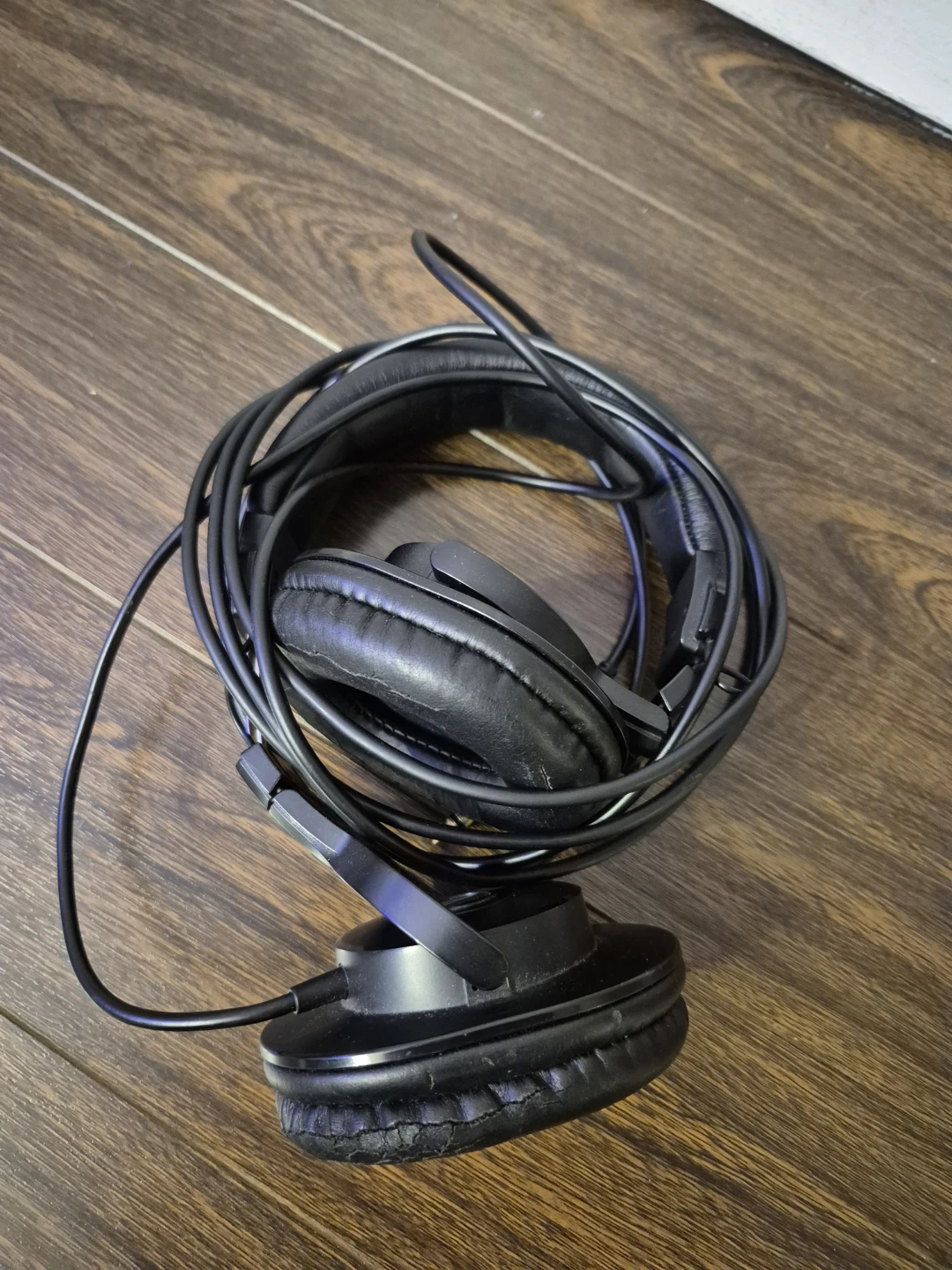 Black Over-Ear Headphones