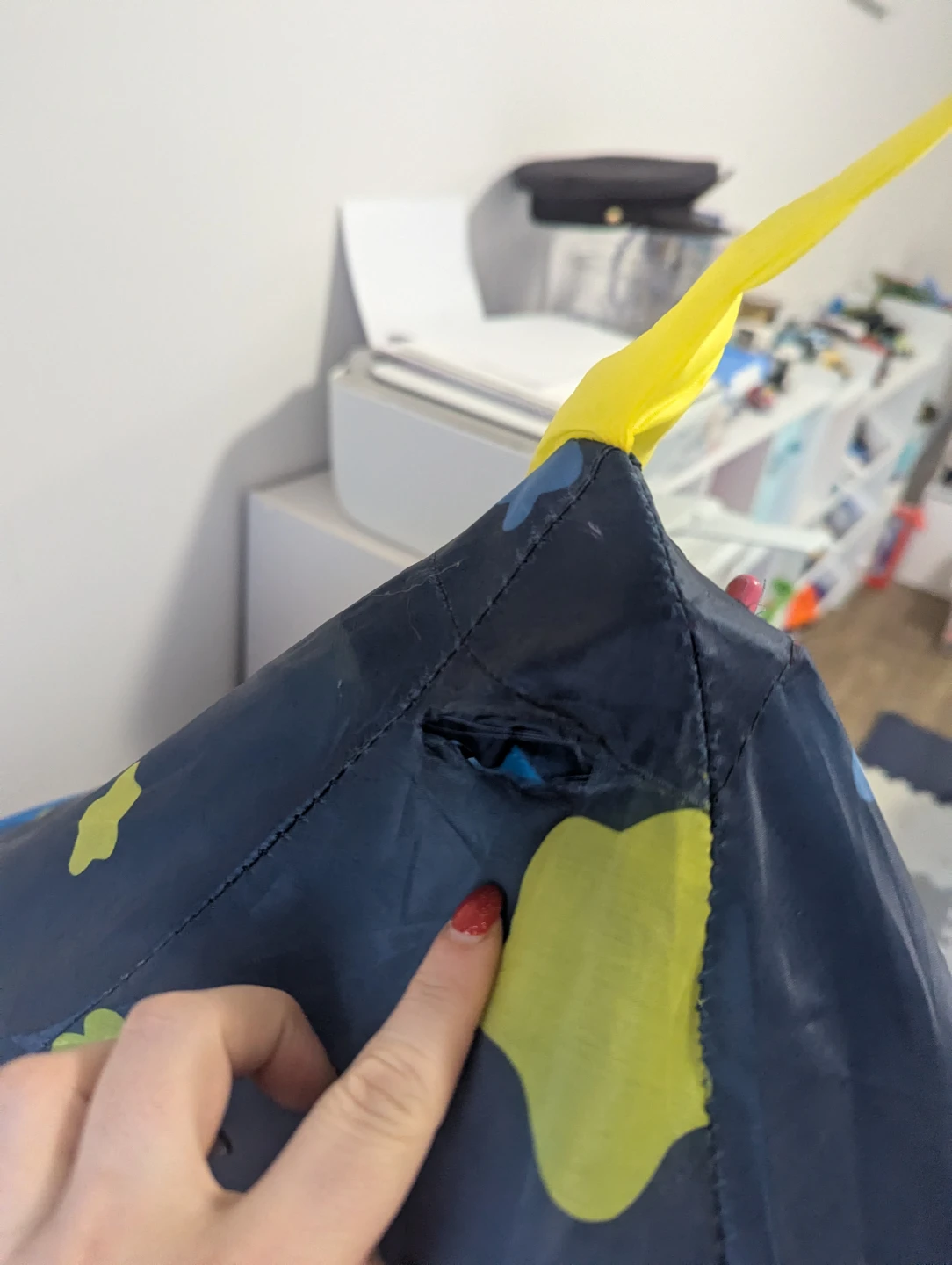 Play Tent with pillow and foam bottom - photo 3