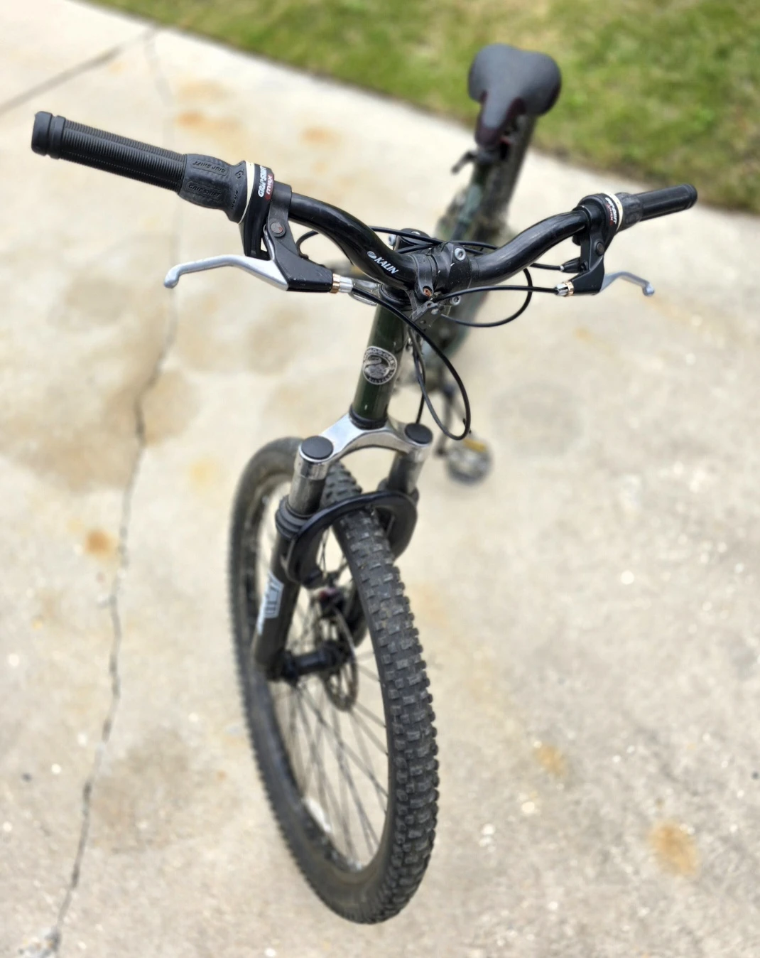 Mongoose Hooligan Mountain Bike. 21 speed. - photo 3