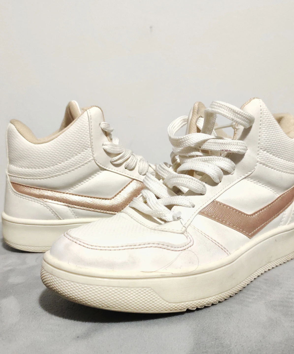 LC Waikiki White & Rose Gold High Top Sneakers - EUR 37 - photo 4