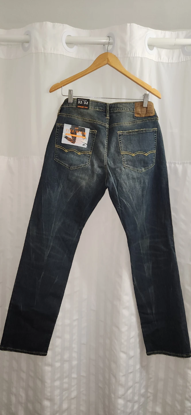 AMERICAN EAGLE  NWT SMOKE FREE NO PETS - photo 5