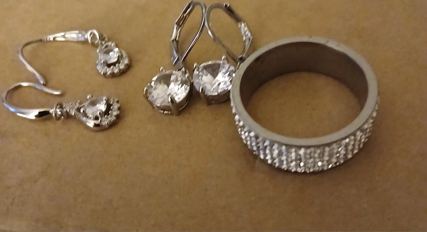 Jewellery Set with Necklace and Earrings - photo 5