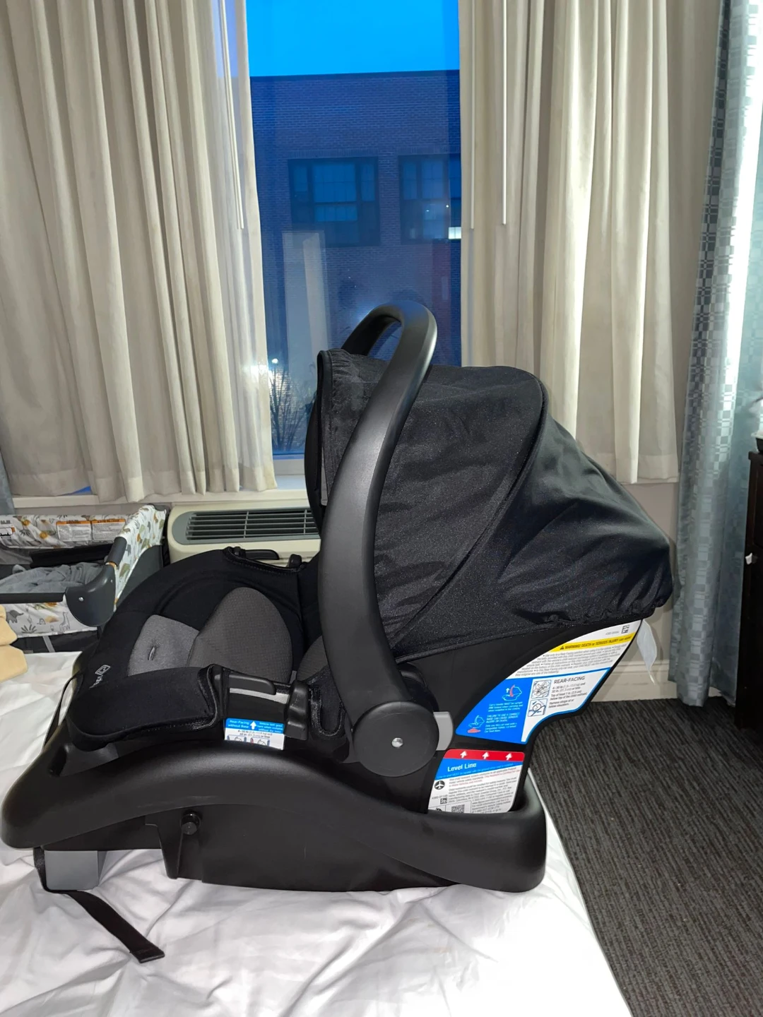Safety 1st Infant Car Seat with Base - photo 2
