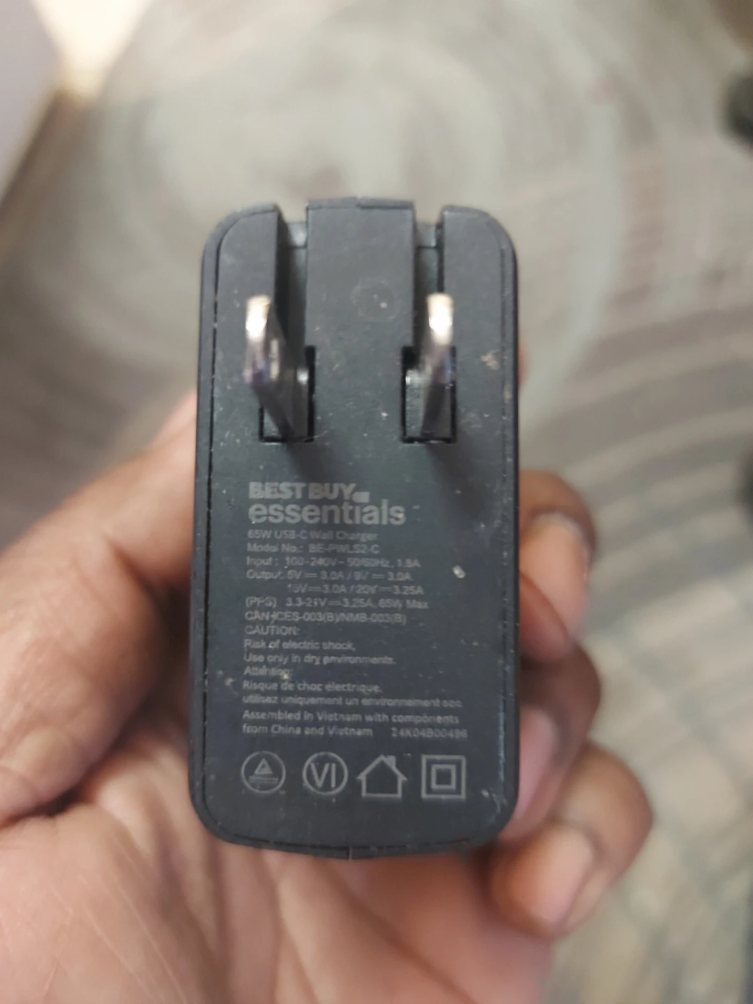Best Buy Essentials 65W USB-C Wall Charger - photo 3