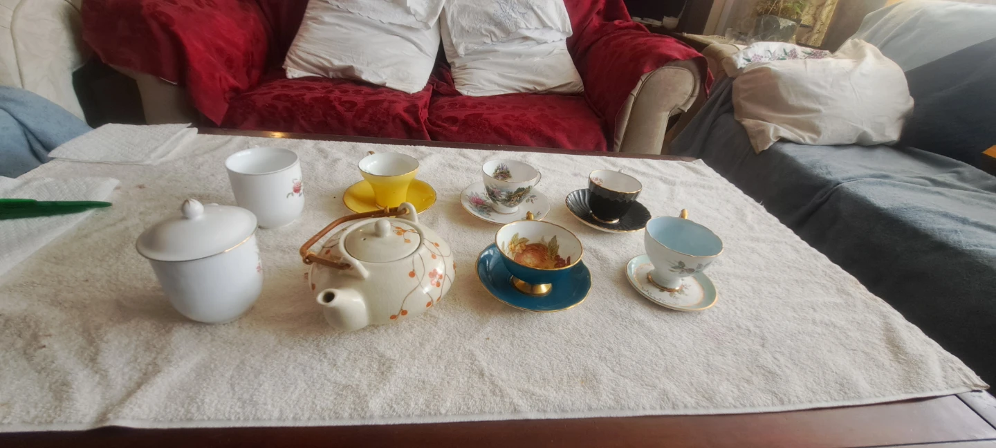 Tea Set with Teapot, Cups and Saucers