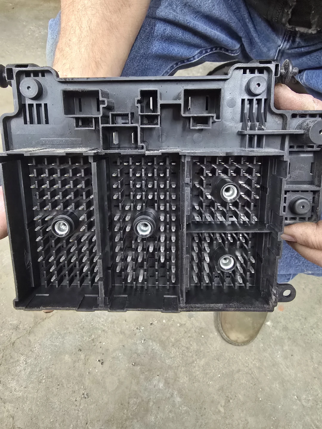 Automotive Fuse Box Relay Module - photo 2