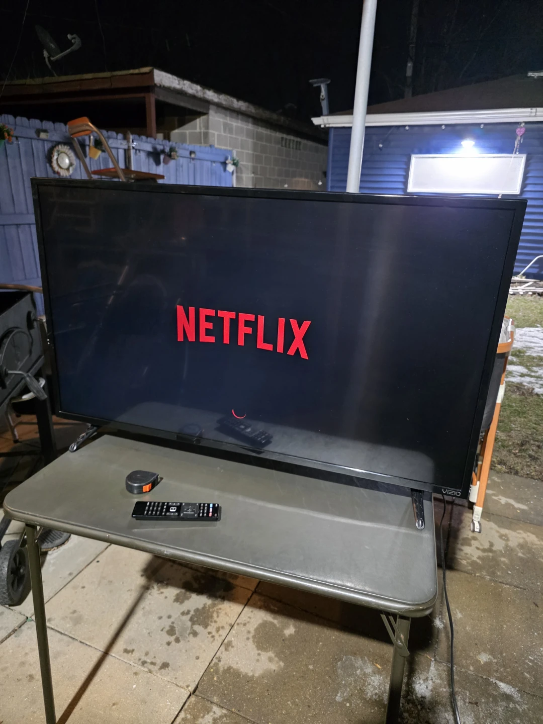 VIZIO Smart TV - photo 4