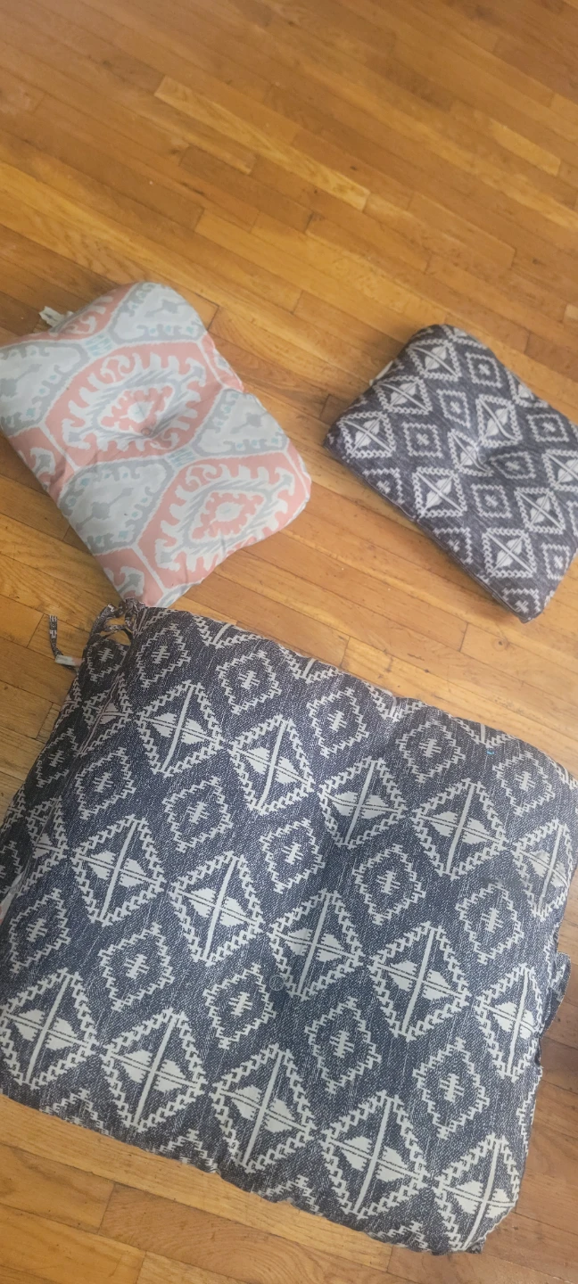 Set of 5 Tufted Seat Cushions - photo 2