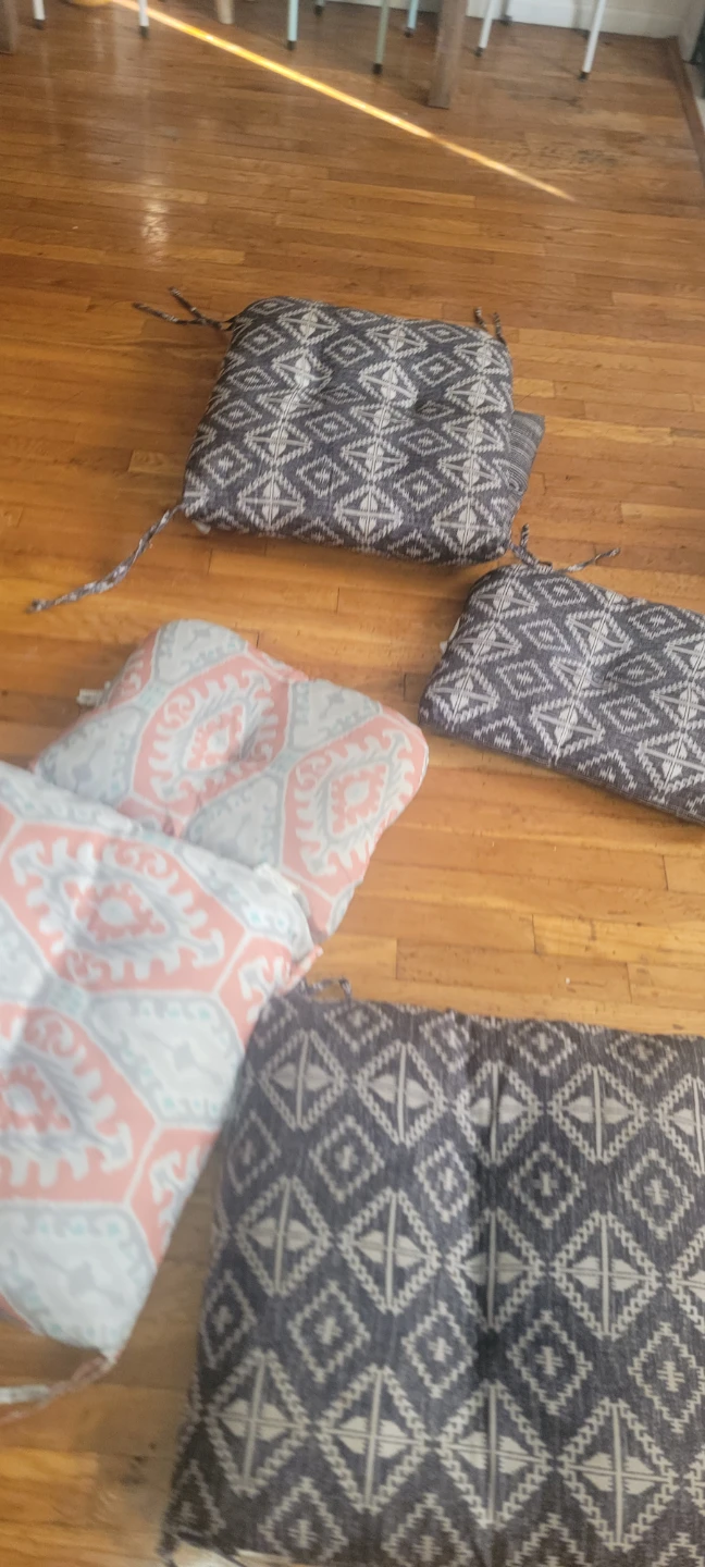 Set of 5 Tufted Seat Cushions - photo 3