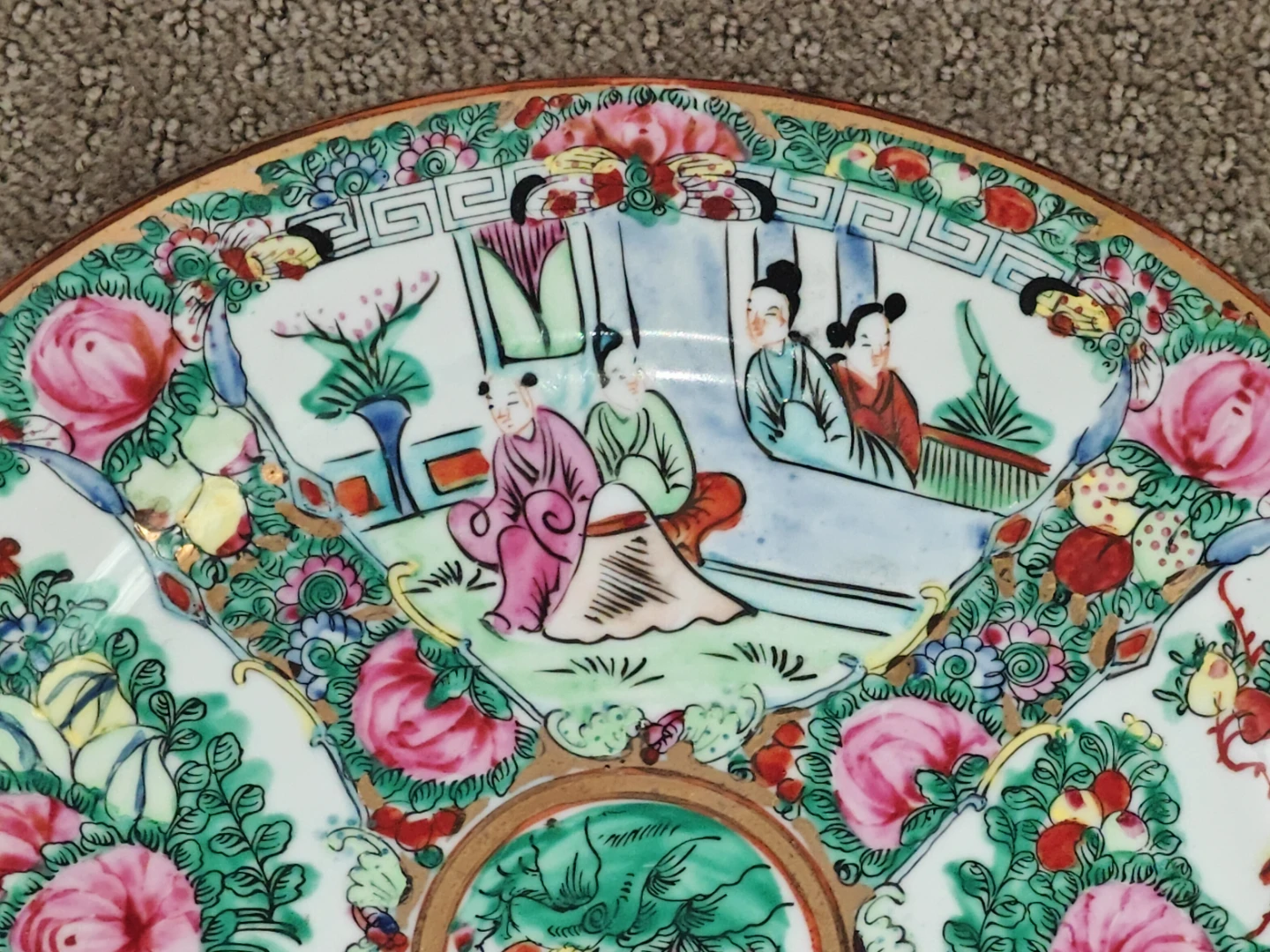 Hand Painted Porcelain Plate 10" Chinese Rose Medallion Famille - photo 2