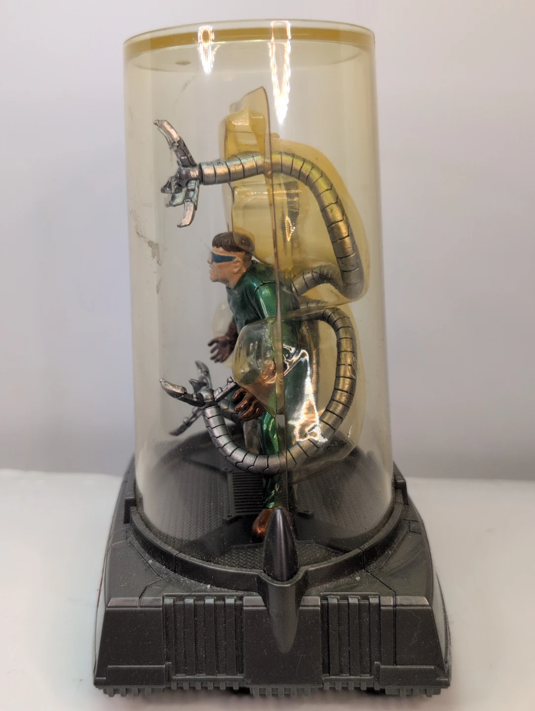 Marvel Titanium Die-Cast Doctor Octopus Figure - photo 2