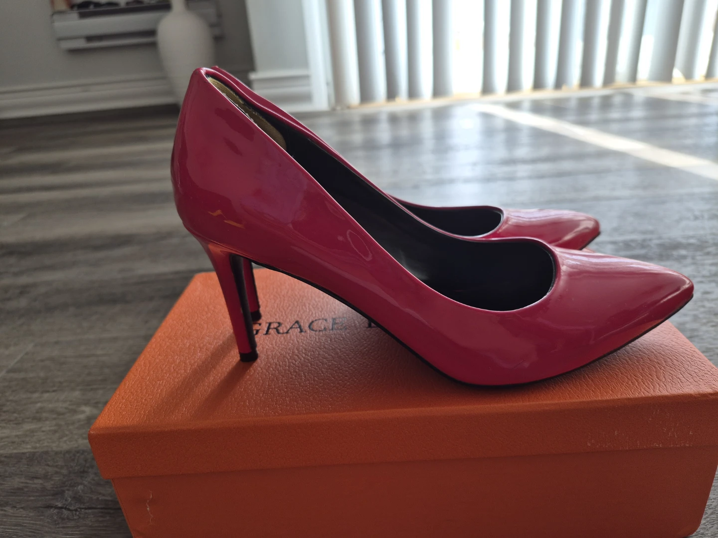 Aachcol Pink Patent Leather Heels Size 7 - photo 2
