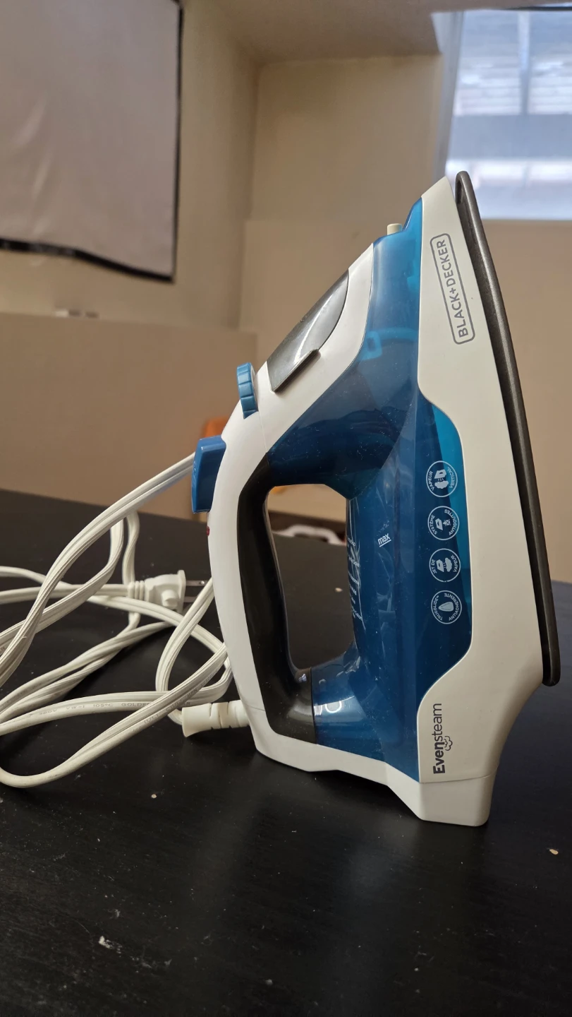 Black+Decker Evensteam Iron