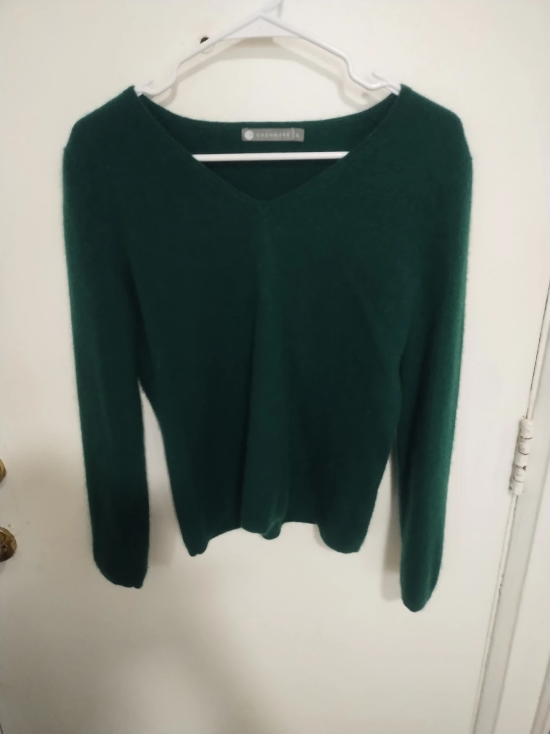 Real cashmere Green V-Neck Sweater - Size L