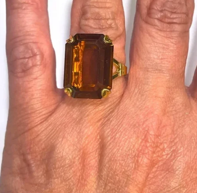 Vintage Avon Amber Emerald Cut Ring - photo 3