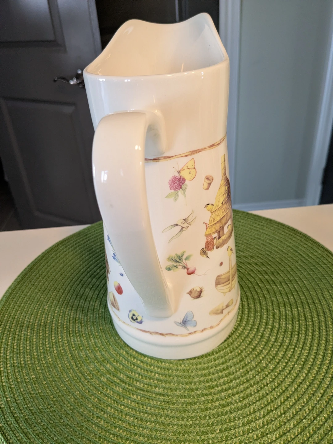 MaryJolein Bastin by Hallmark Pitcher - photo 4