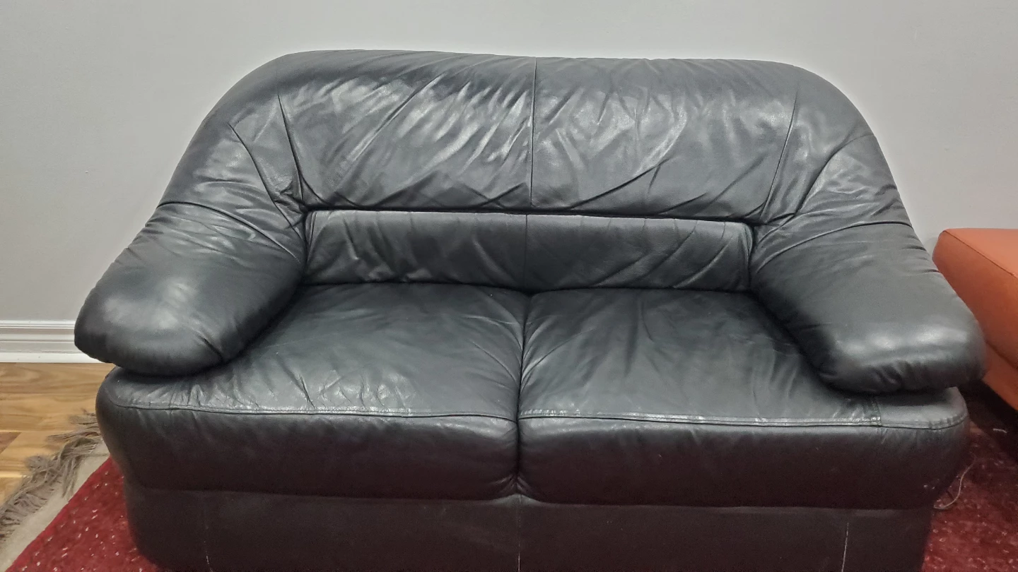Black Leather Loveseat Sofa - photo 5
