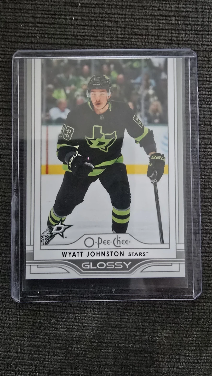 O-Pee-Chee Wyatt Johnston Stars Glossy Hockey Card