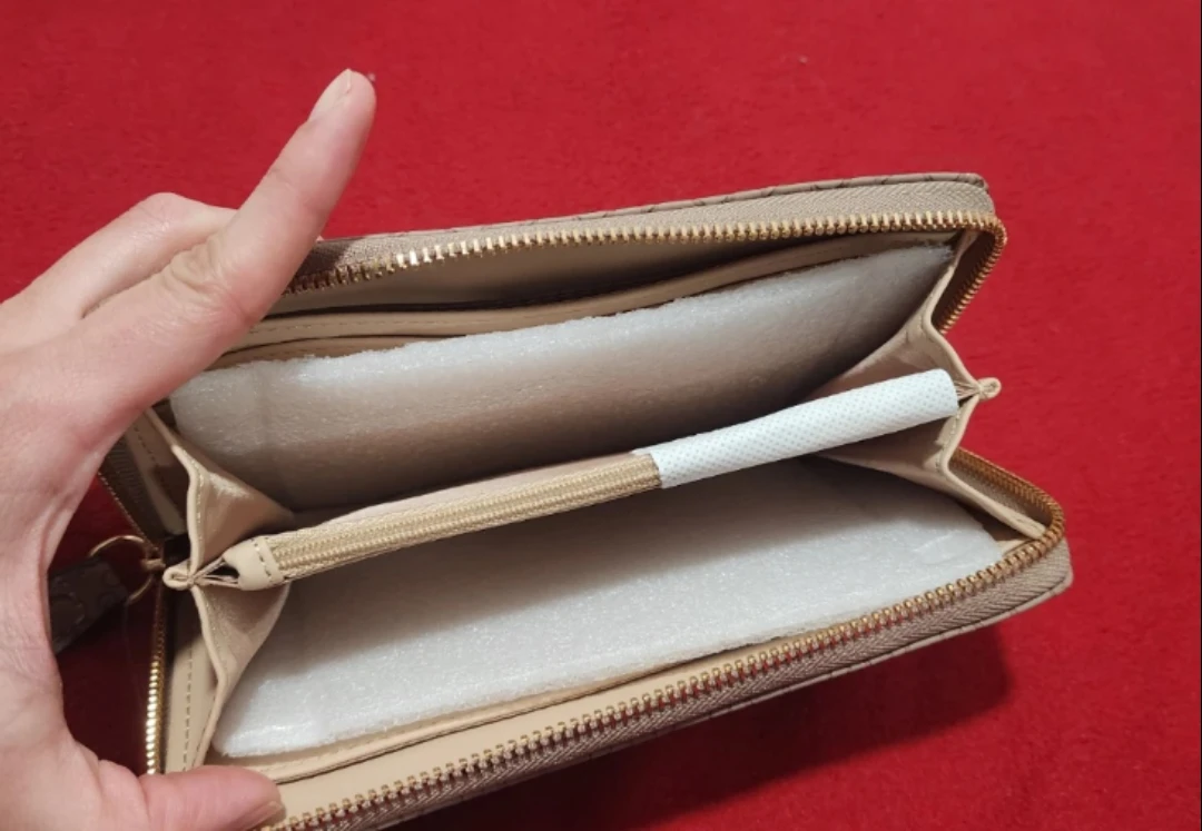 Guess Zip Around Wallet - photo 3