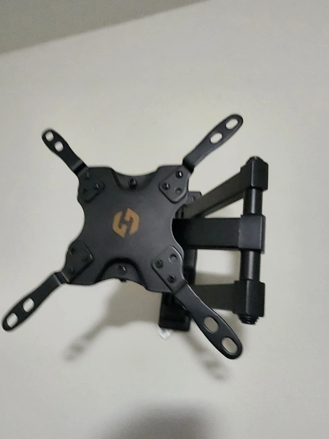Husky Mounts Swivel TV Wall Mount