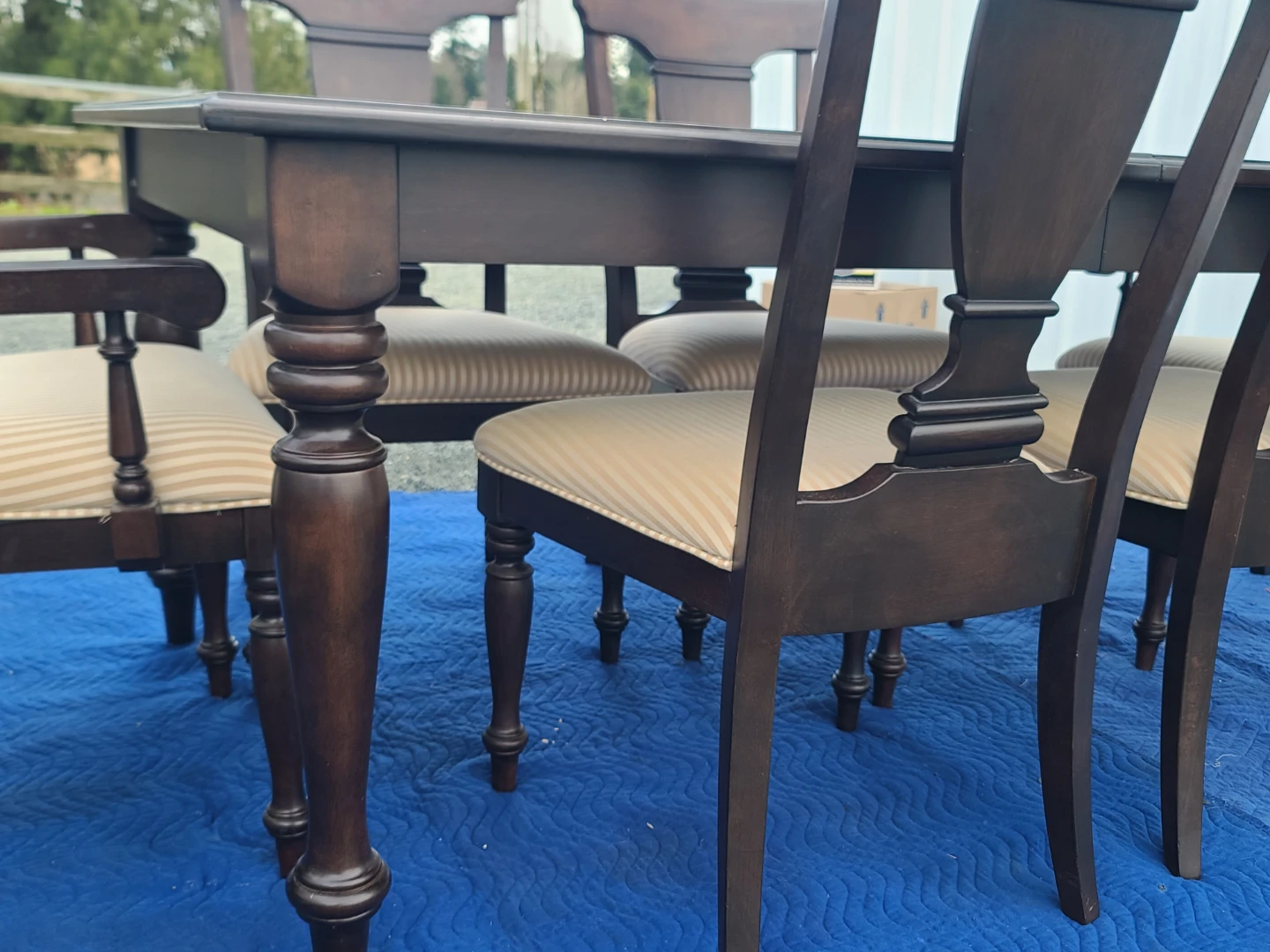 Dark Wood Dining Table and 6 Chairs - photo 3
