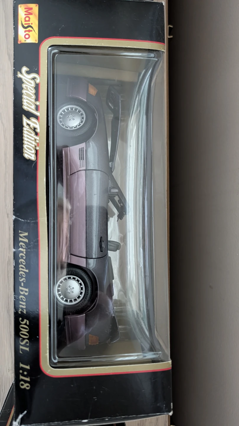 Maisto Special Edition 1:18 Scale Model Cars - photo 3