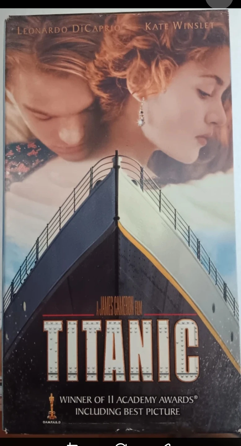 Titanic VHS Cassette Set - James Cameron Film