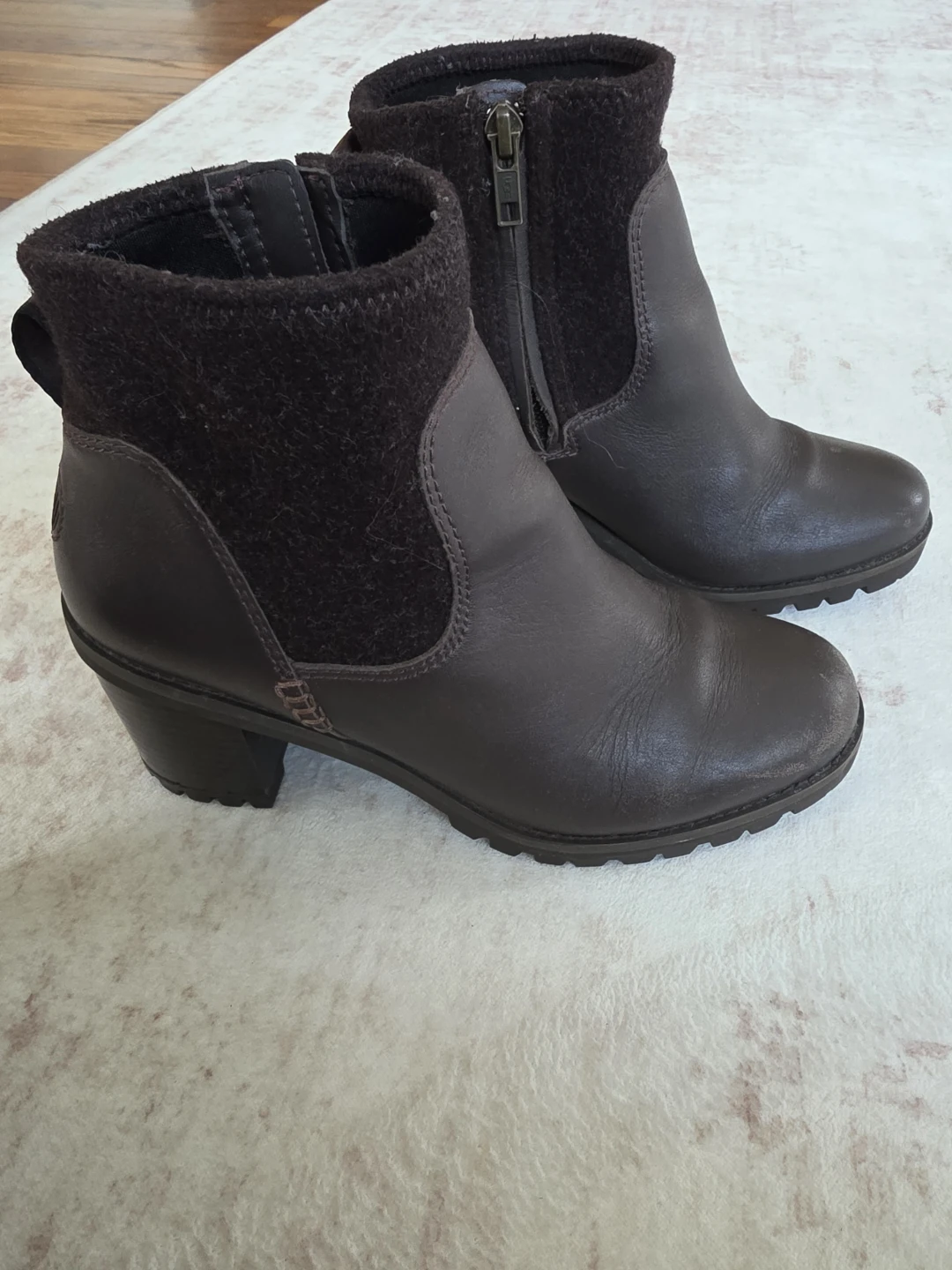 UGG Women's Brown Leather & Knit Heeled Ankle Boots - photo 4