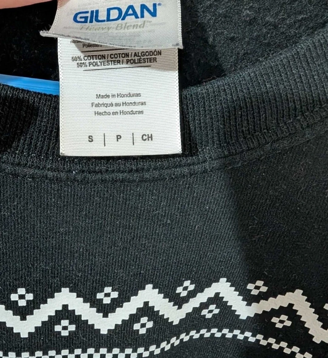 Anjelah Johnson | Bon QuiQui Christmas Sweater - photo 4