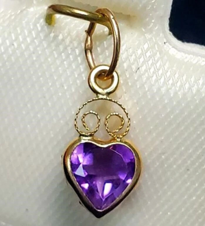 Brand New 10K Yellow Gold Amethyst Pendant For Sale