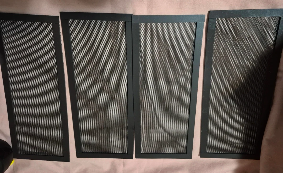 4 Magnetic Mesh Vent Covers/ Speaker Grilles - photo 2
