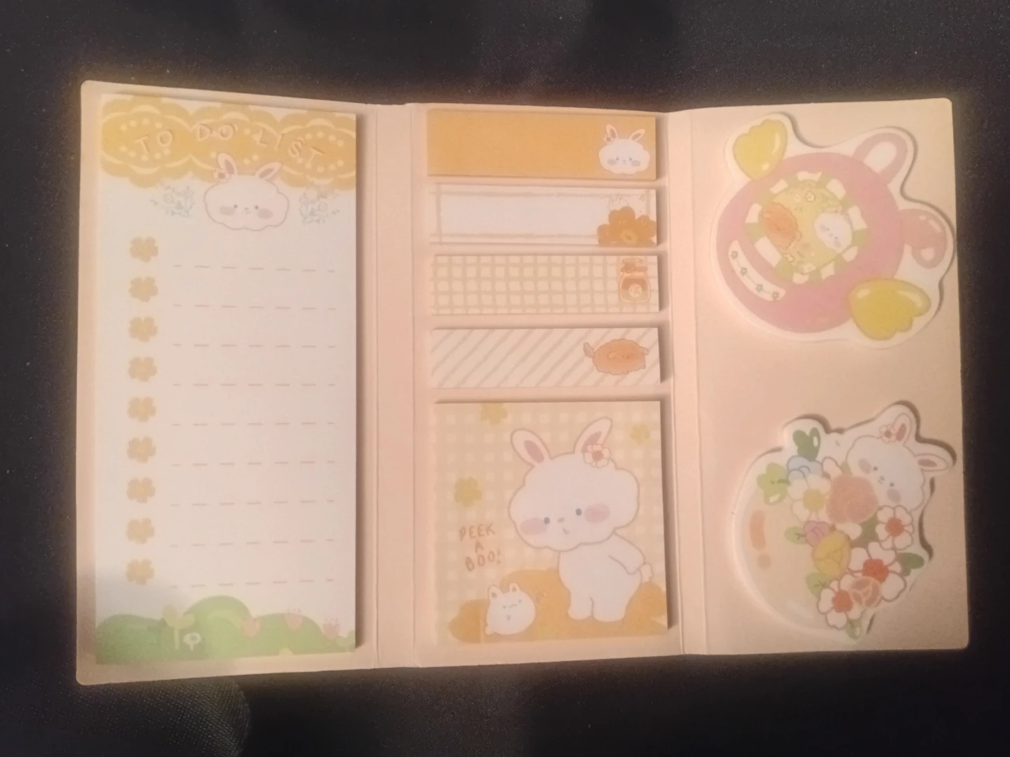 NEW!   Cute Bunny Sticky Notes Set