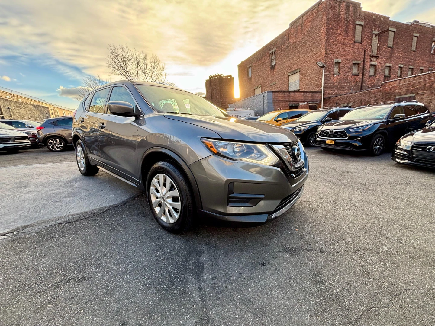 2017 Nissan Rogue S - photo 3