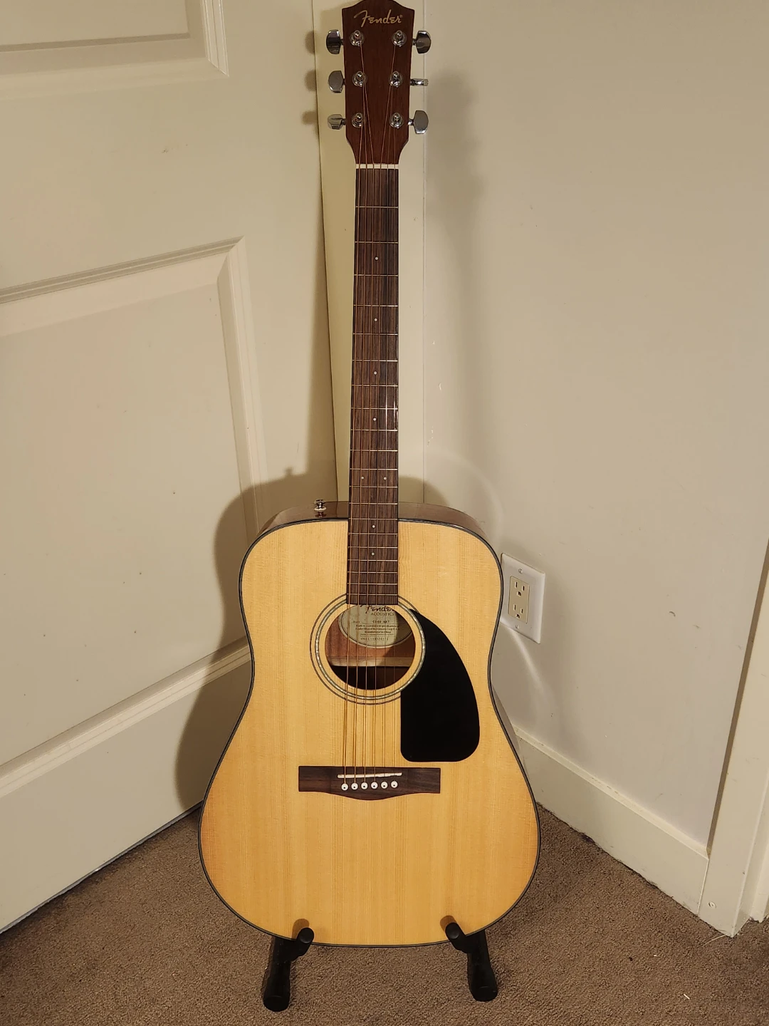 Fender CD-60 acoustic guitar! Case + extra strings included :)
