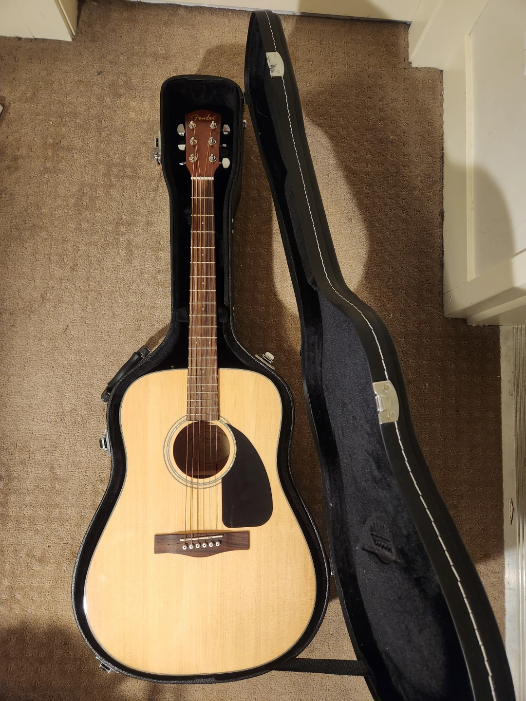 Fender CD-60 acoustic guitar! Case + extra strings included :) - photo 2
