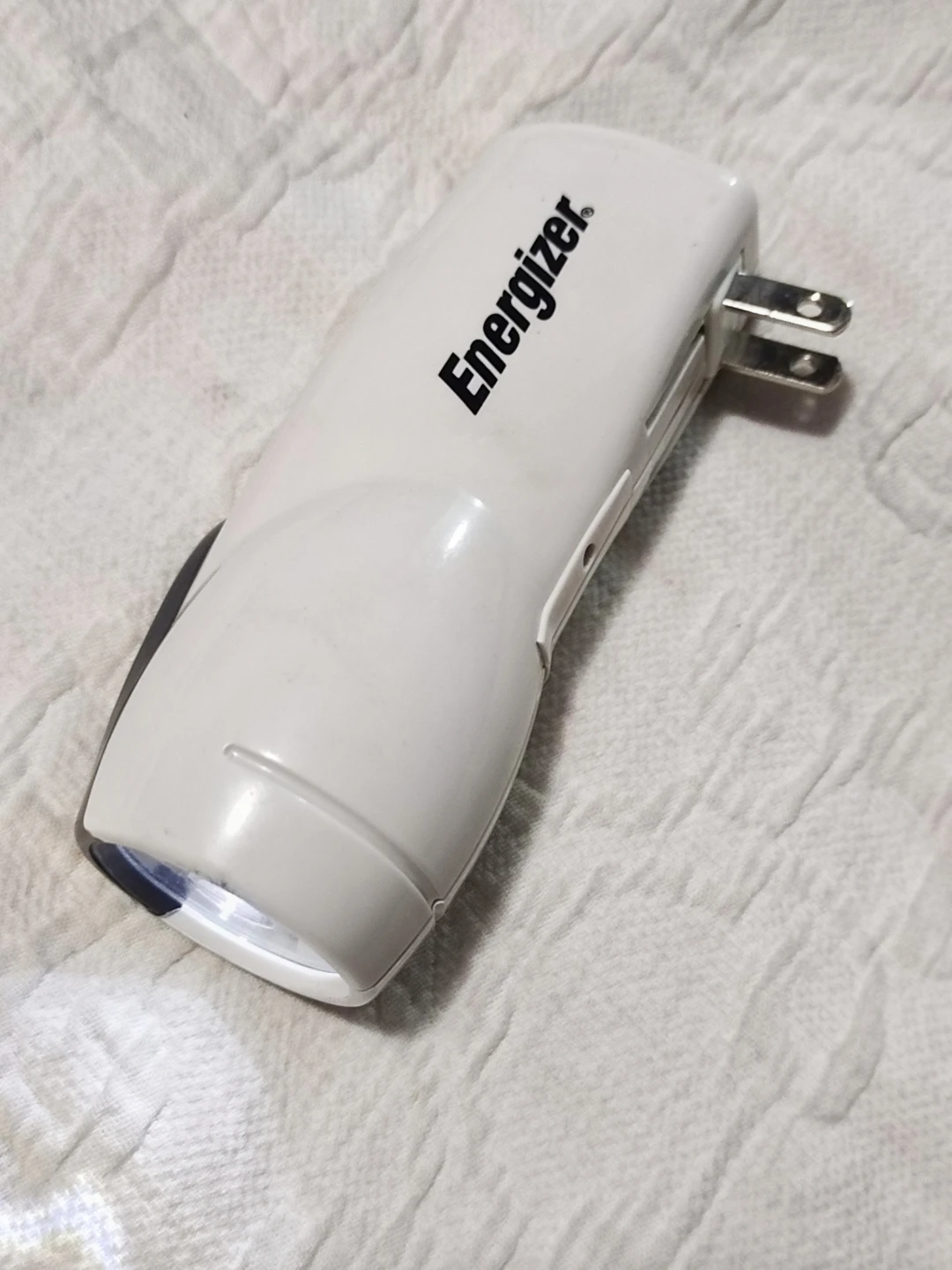 Energizer White Plug-in Flashlight