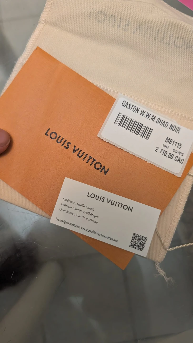 Louis Vuitton Gaston Pouch - photo 4