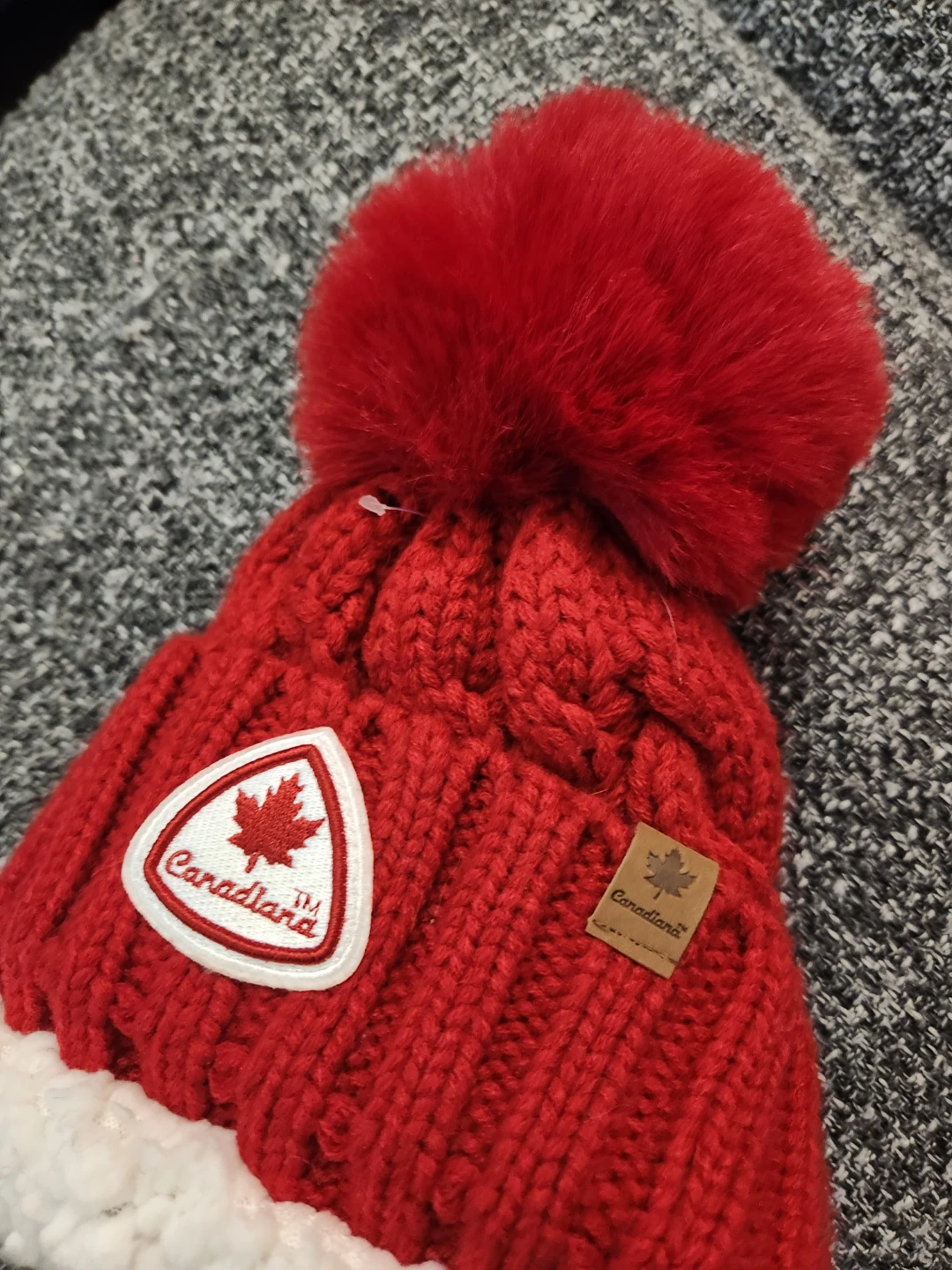 New Canadiana Red Pom Pom Toque hat, Kids Size 4-6 - photo 3