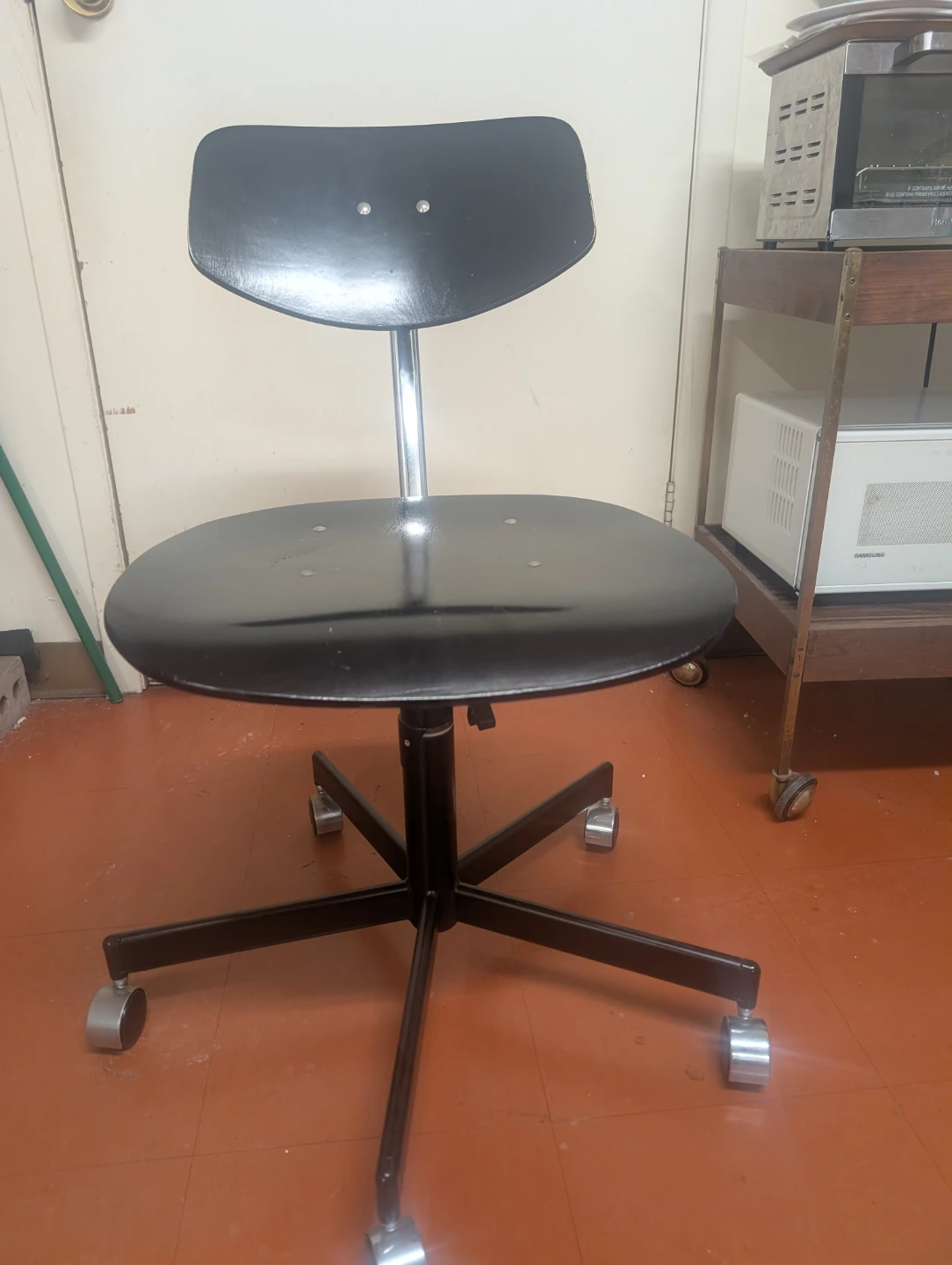 Black Adjustable Office Chair with Wheels - photo 2