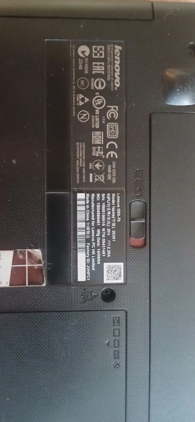 Lenovo Laptop with Red Sports Car Design - photo 5