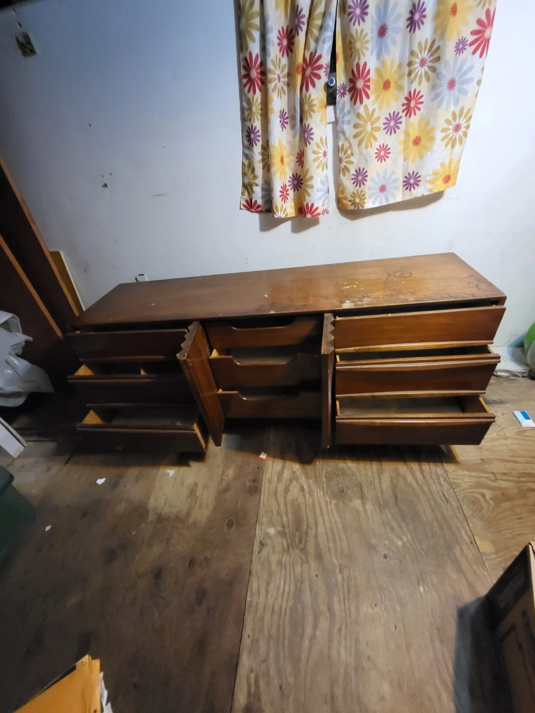 Wooden Dresser with 9 Drawers - photo 3