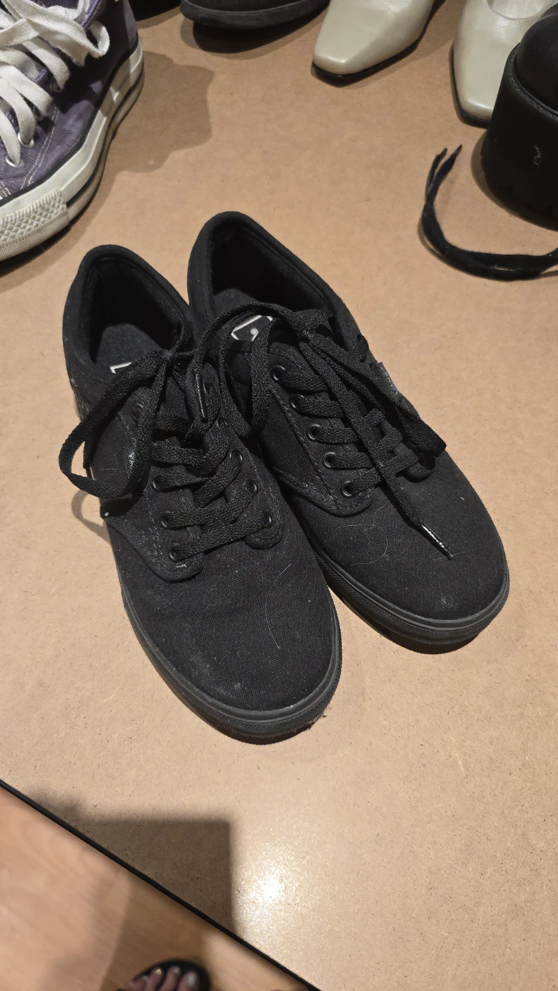 Vans Women's Black Lace-Up Sneakers Size 5
