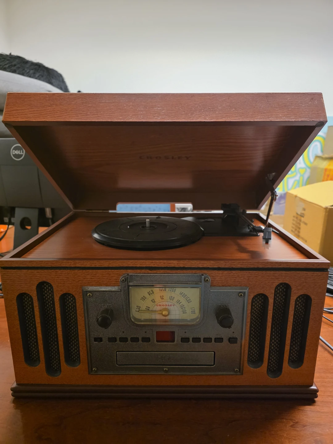 Crosley Decorative Record Player - photo 3