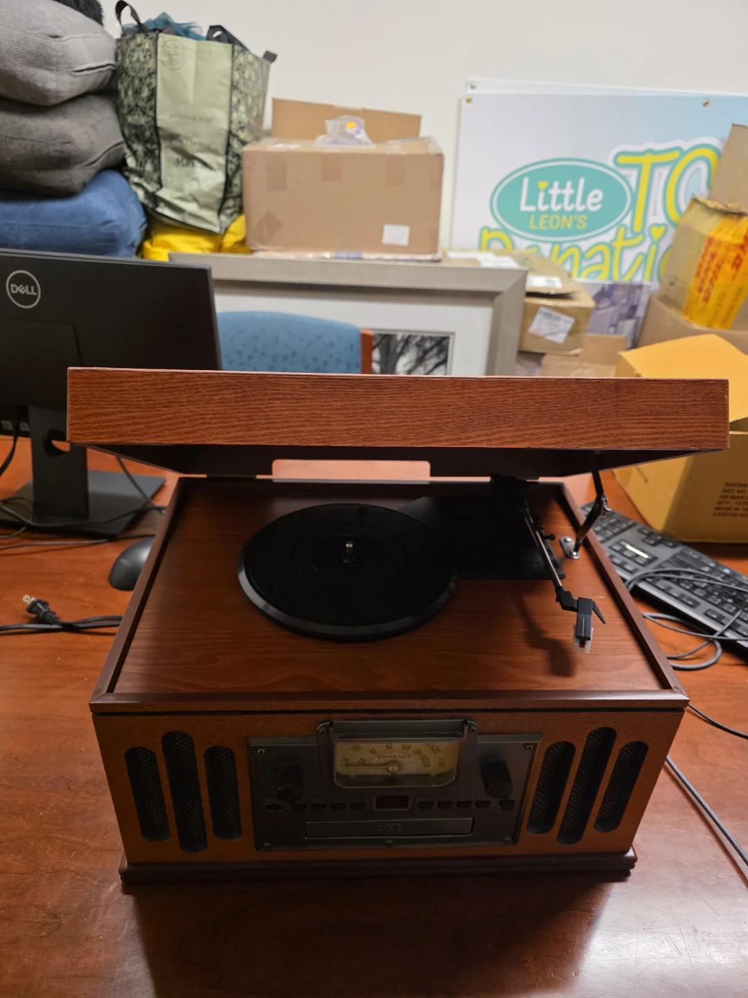 Crosley Decorative Record Player - photo 4