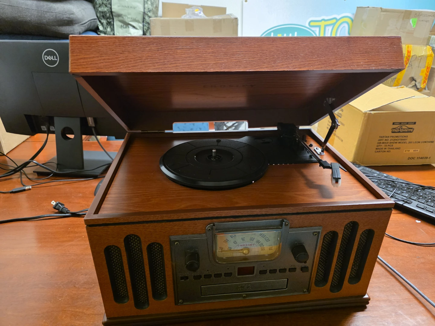 Crosley Decorative Record Player - photo 5