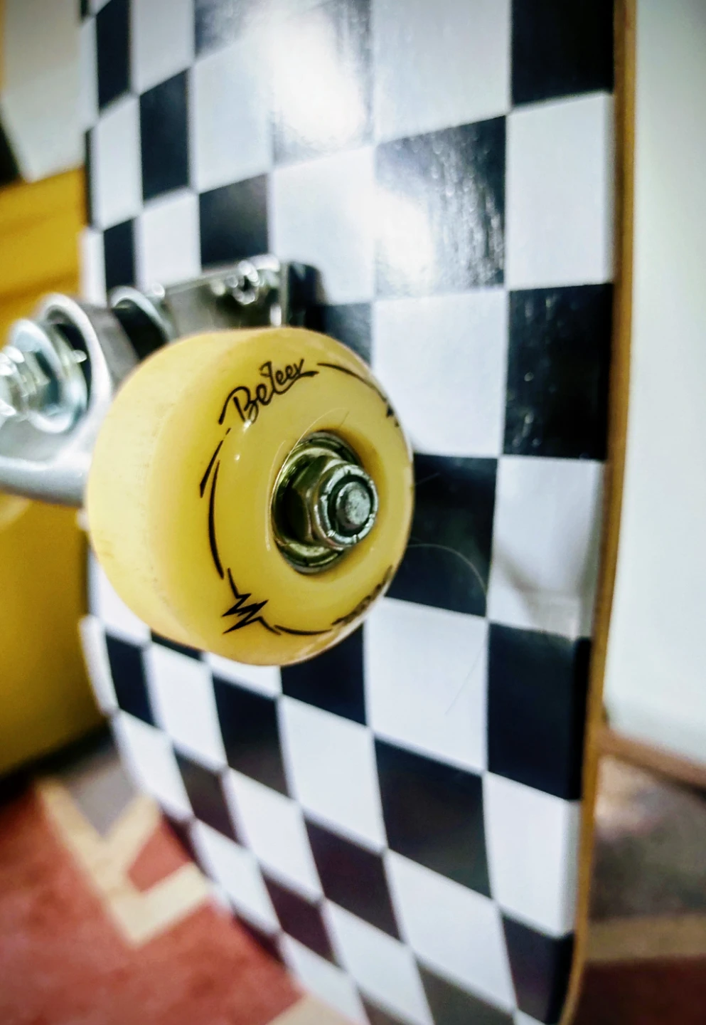 Beleer Skateboard