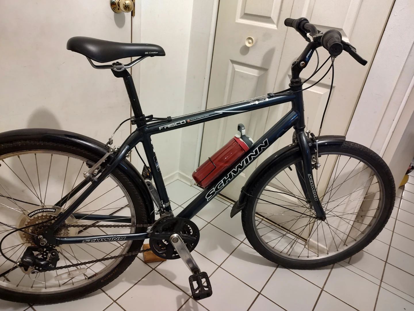 Aluminum frame Schwinn Frisco, Shimano components, 26" wheels - photo 3