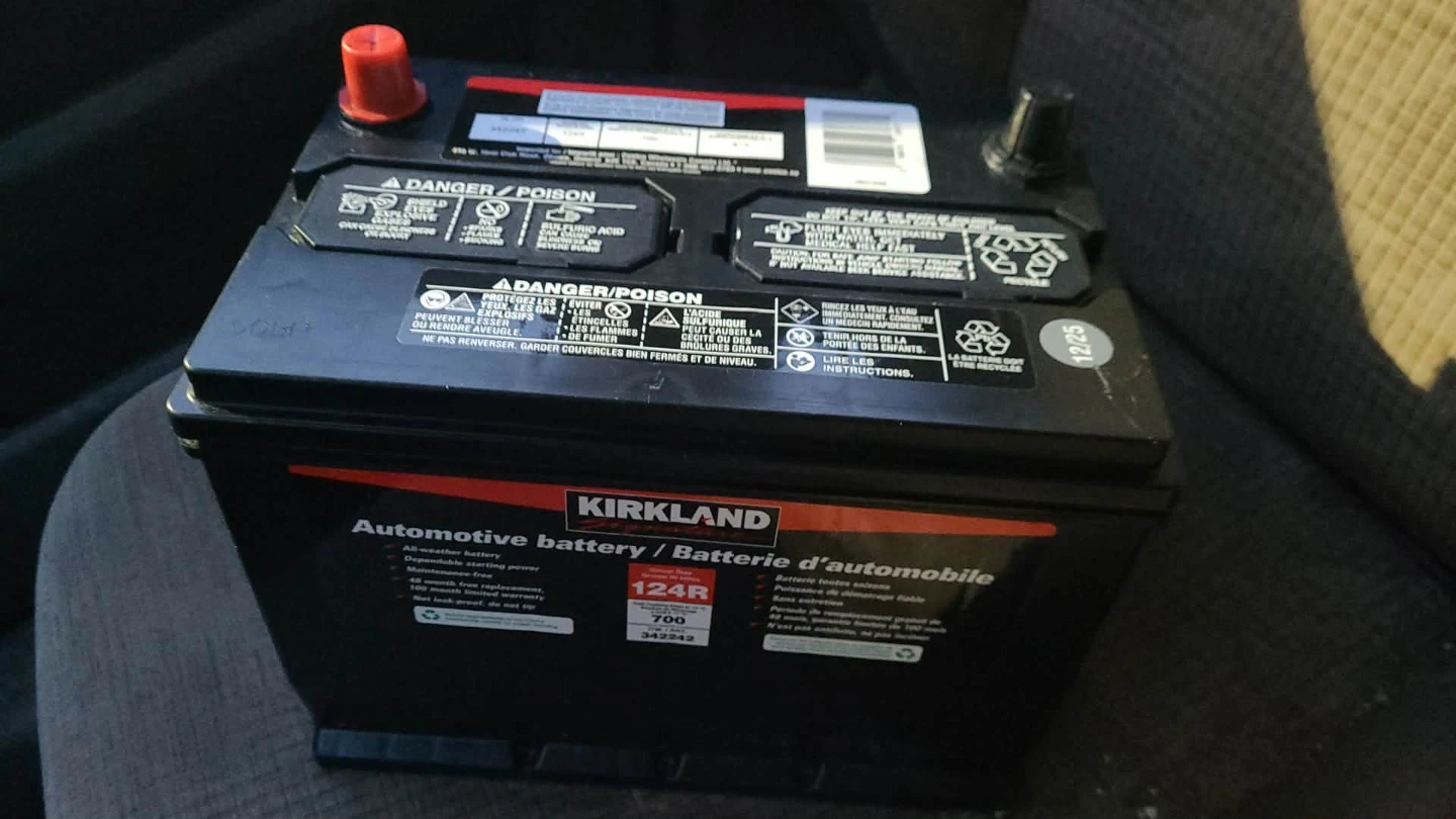 Kirkland 124R Automotive Battery