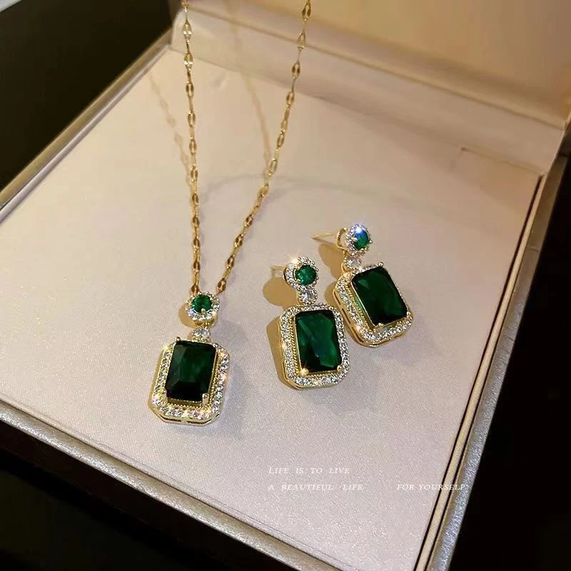 Green Gemstone Necklace,Earring and Ring - photo 2