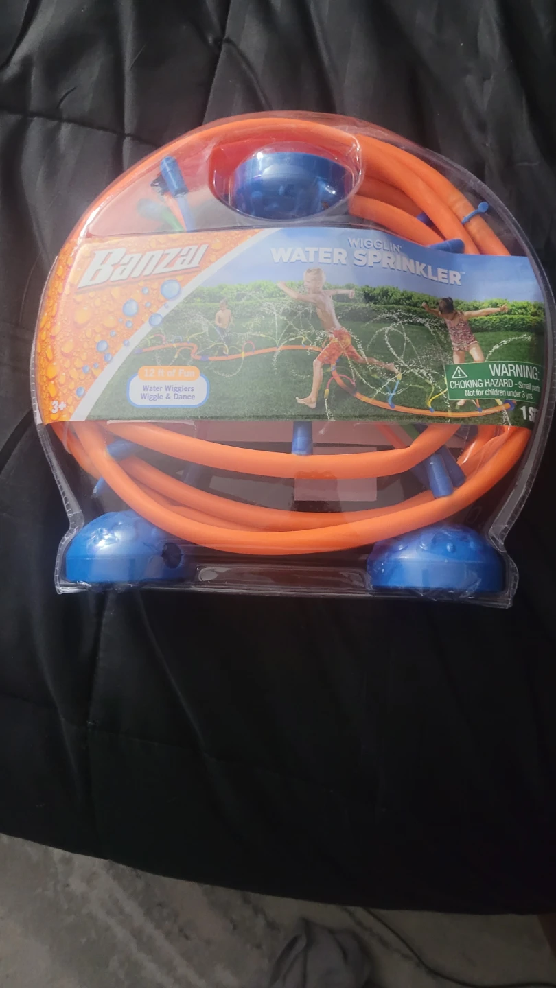 Banzai Wrigglin' Water Sprinkler Toy